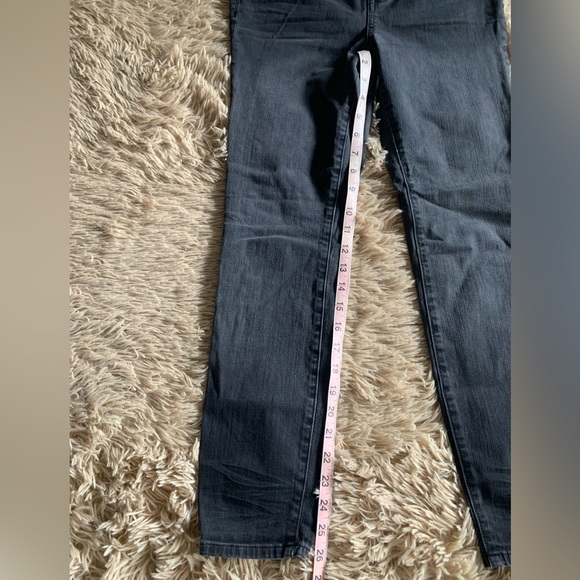 Madewell High Riser Skinny Jeans - Picture 9 of 10